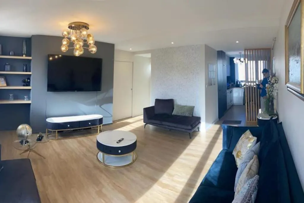 Luxury-Jo Appartement Complet Moderne 4 Chambres Roanne Apartment